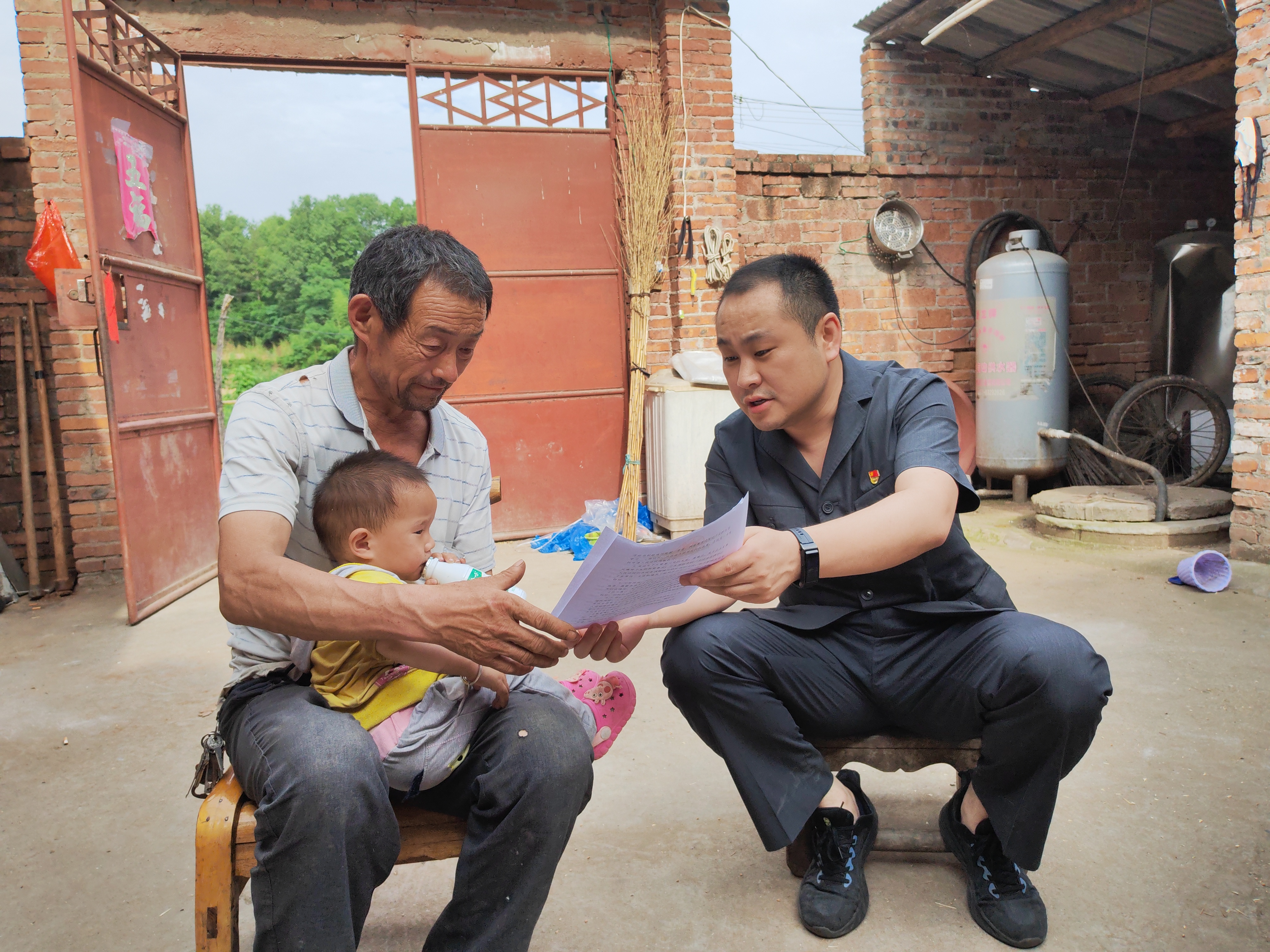 家庭“小圆满”推动社区“大平安”