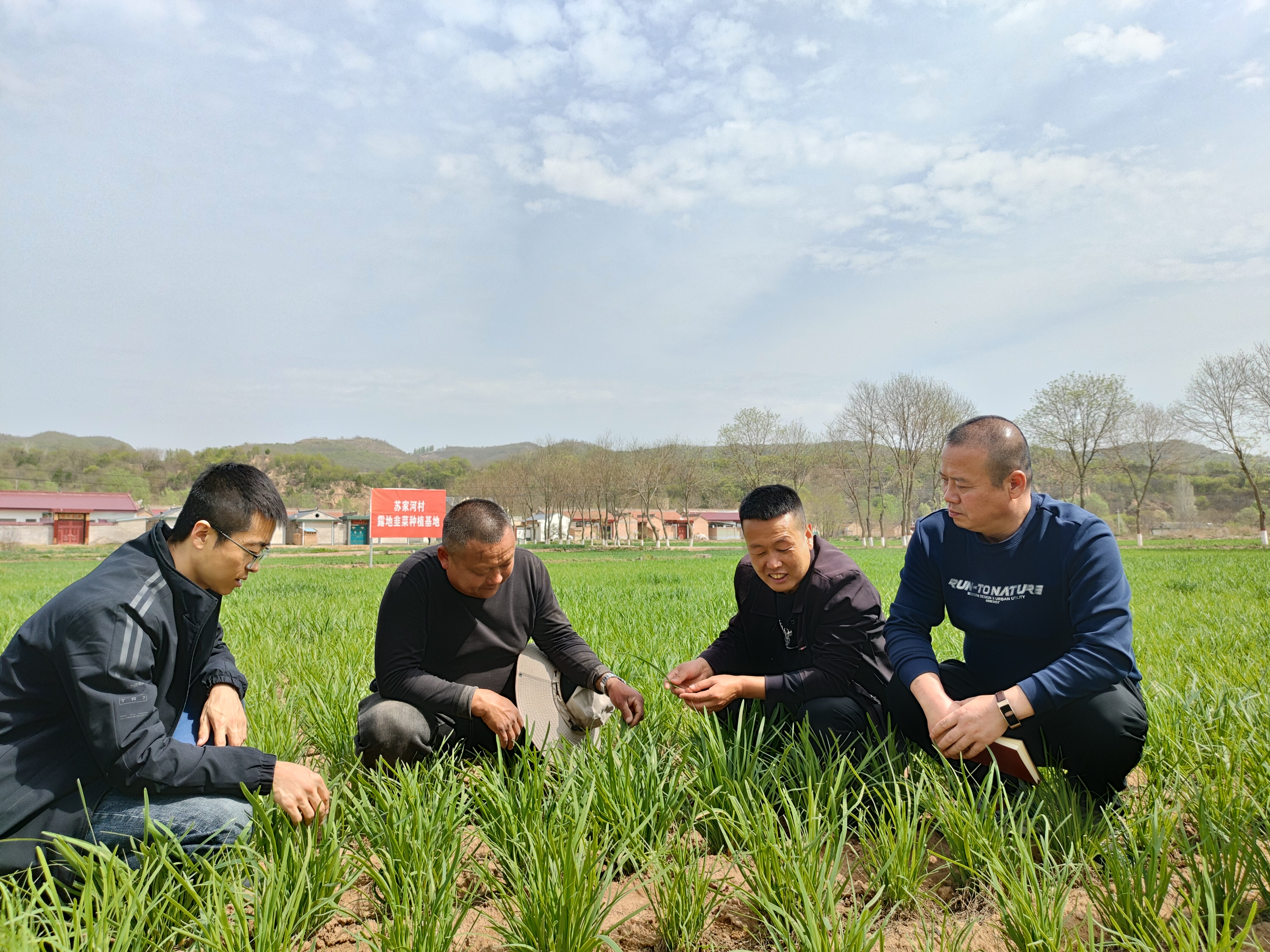泾川县泾明乡“九点碰头会”变“独角戏”为“大合唱”